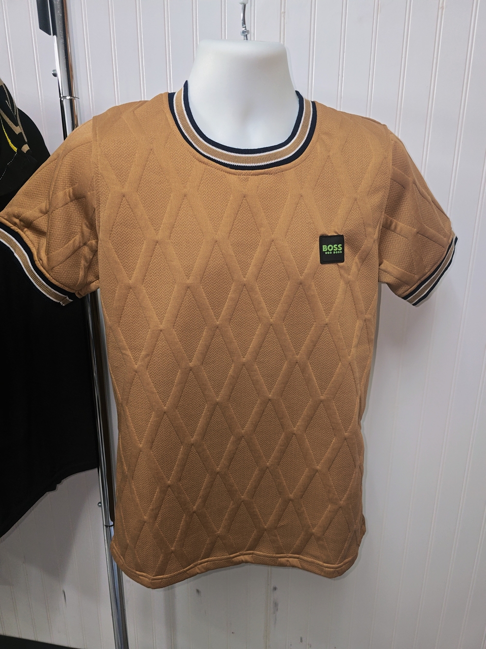 BOSS Men's Tan Short-Sleeve Diamond Knit T-Shirt